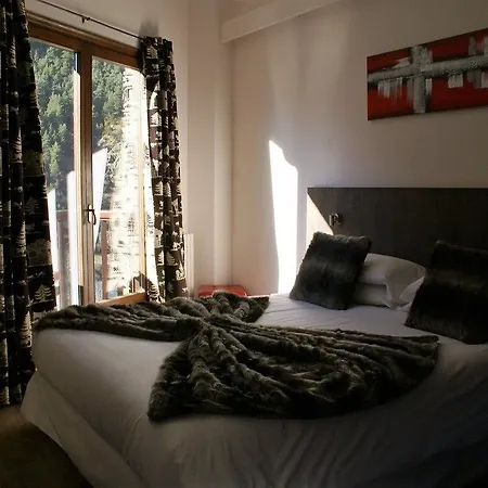 L'ermita Otel 3*